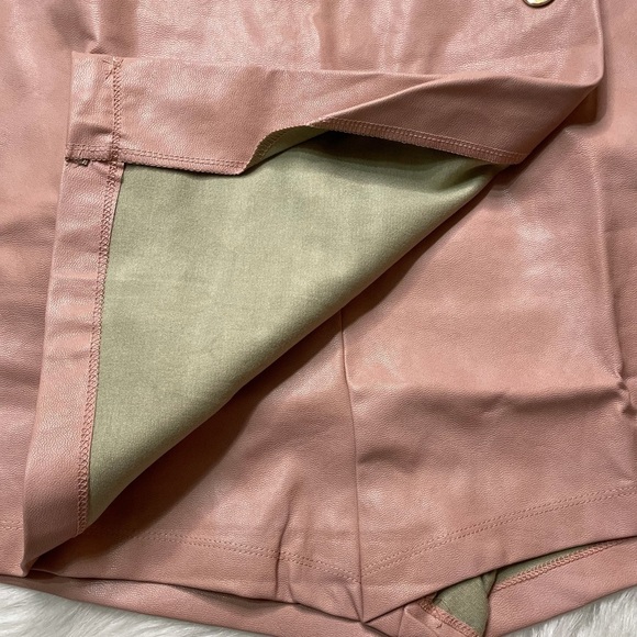 NEW TRENDY DUSTY BLUSH BUTTON FRONT FAUX LEATHER SKORT - Picture 7 of 17